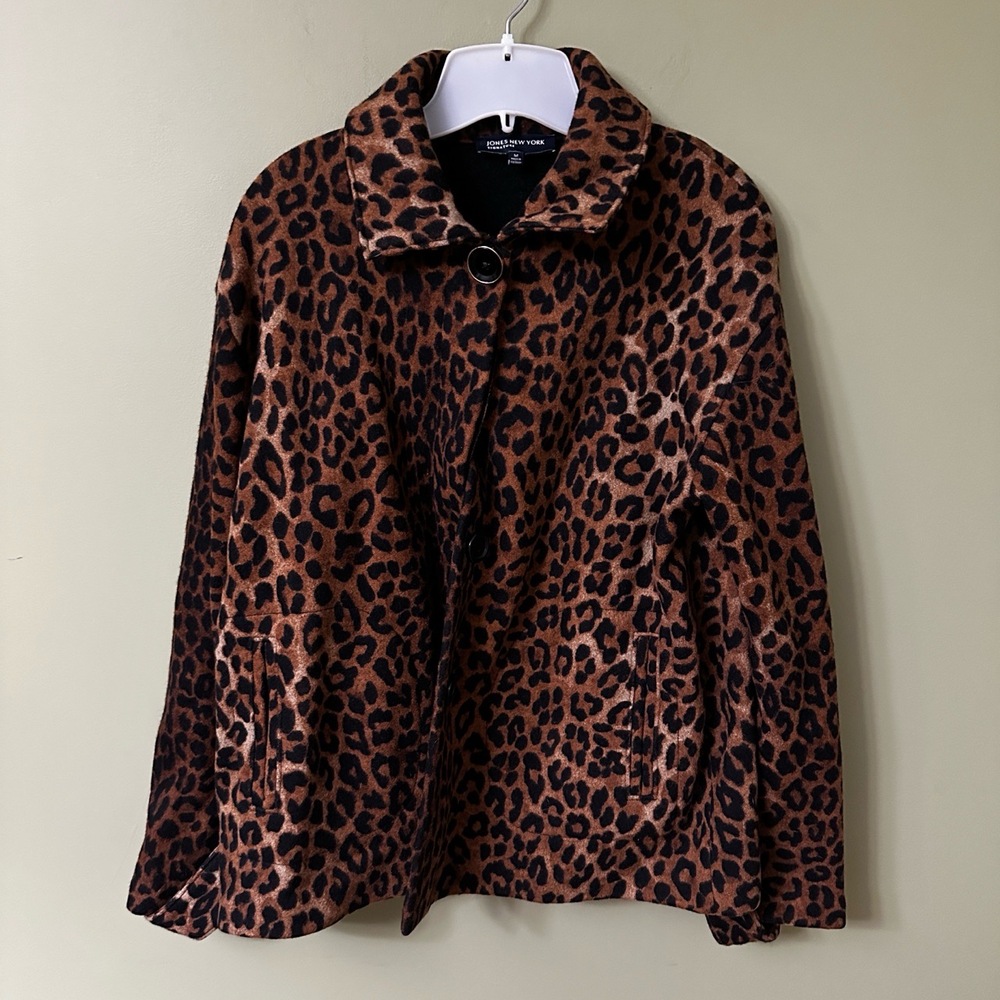 Jones New York Size M Wool Blend Jacket Leopard Animal Print‎ Button Up